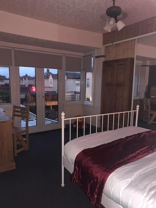 Family Holiday Home Blackpool Exteriör bild