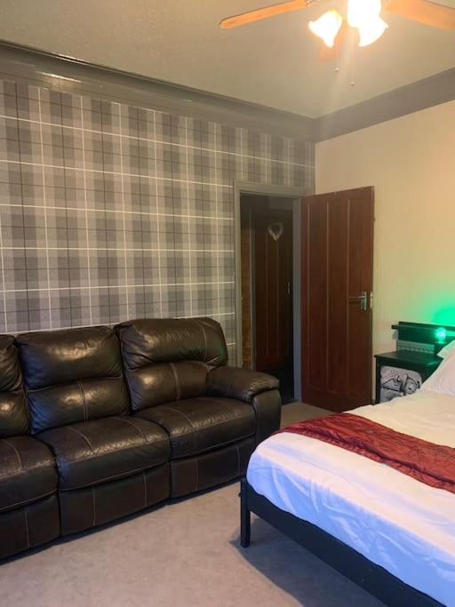 Family Holiday Home Blackpool Exteriör bild